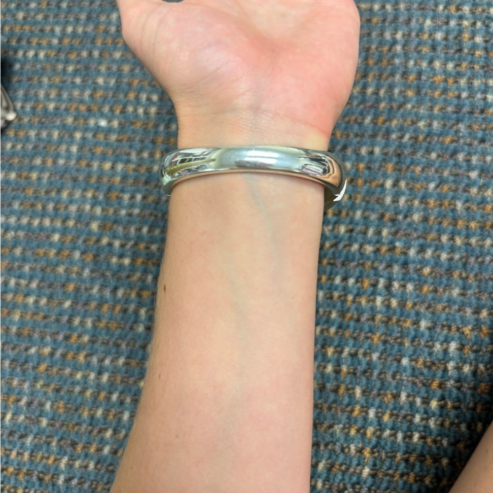 Silver bangle/Bracelet - Picture 2 of 6